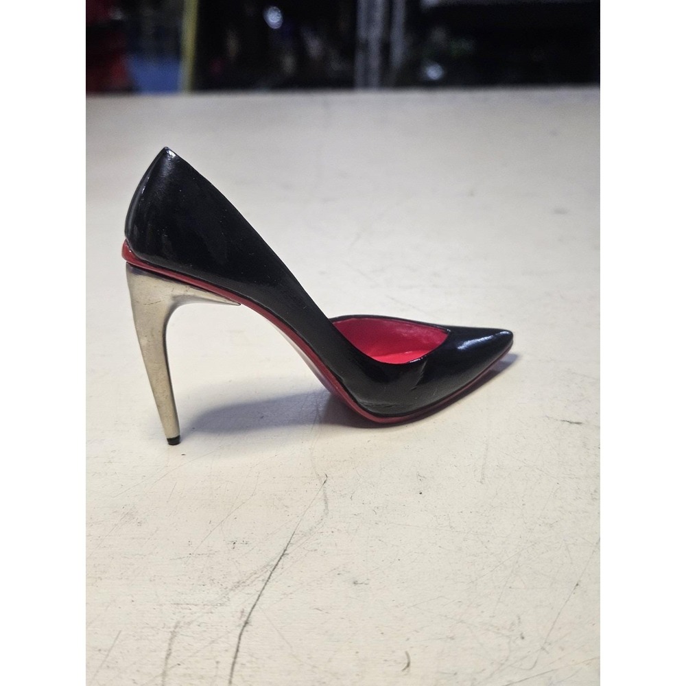 Just The Right Shoe miniature Raine Willett "Love Hurts" style. 25176 - Picture 4 of 10